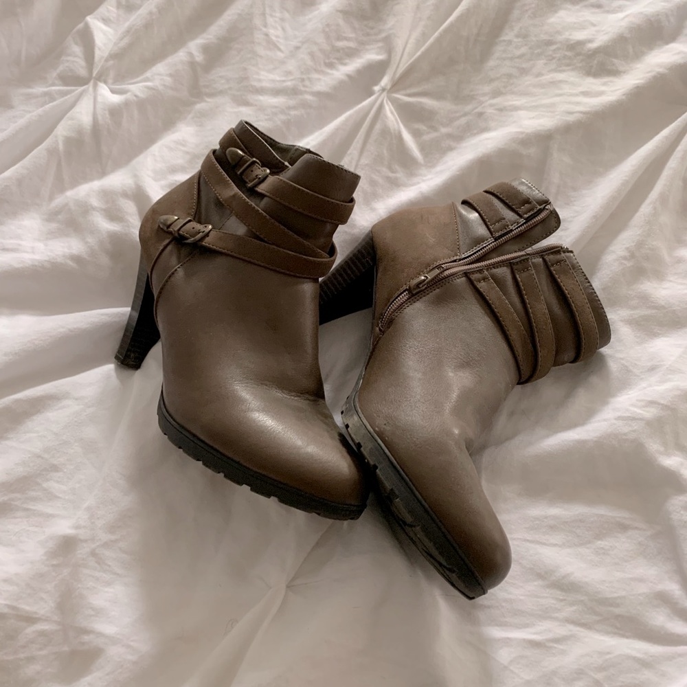 Size 11 women’s booties